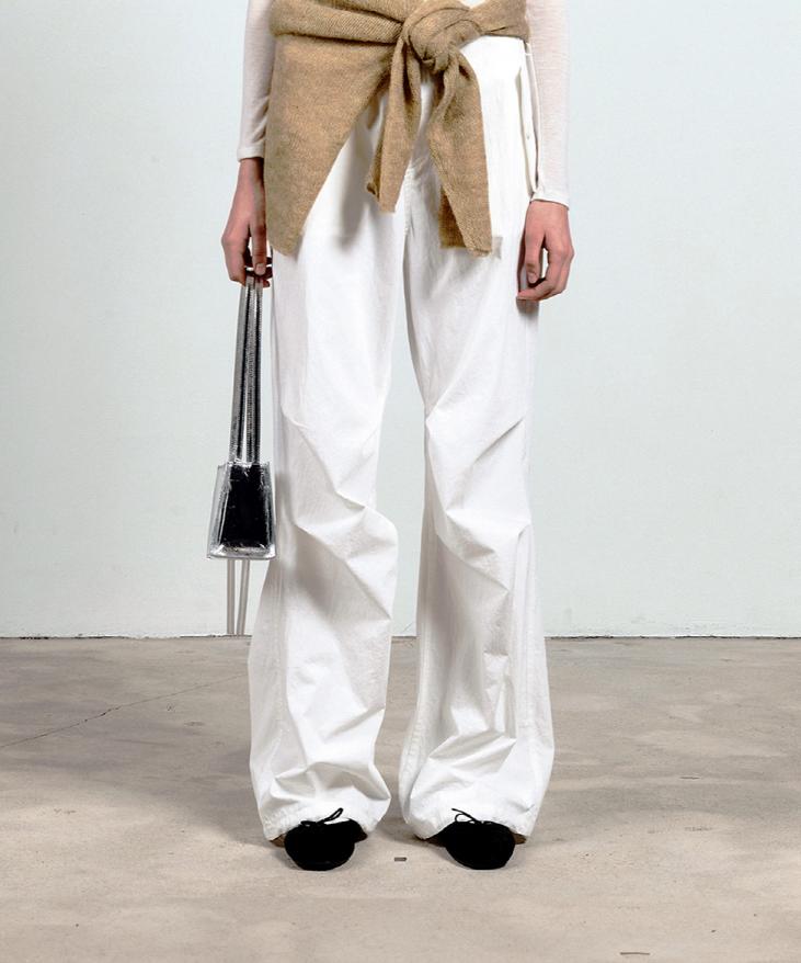 Kueoumeon Drawstring Parachute Pants (Ivory)