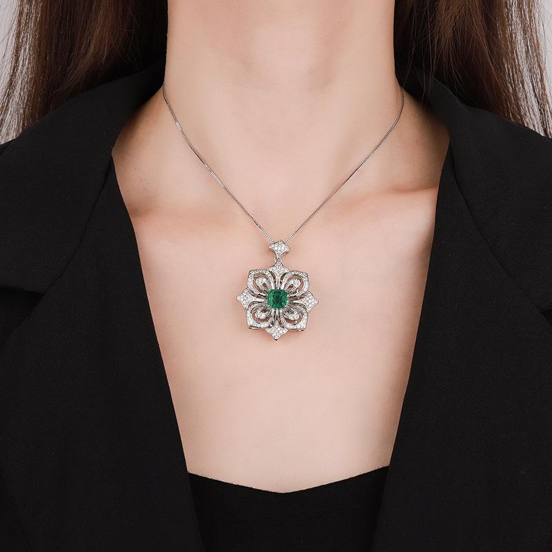 Jewelry Copper Bottom Gold-Plated Imitation Colored Treasure Square Diamond 8 * 8 Camellia Pendant Necklace Female