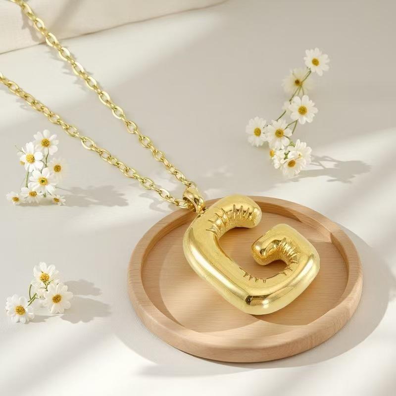 European and American titanium steel non-fading gold English letter necklace stainless steel bubble hip-hop letter pendant collarbone chain