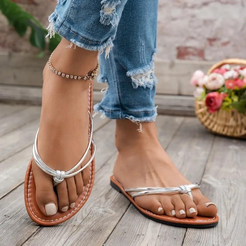 Fashion 2025 Summer Open Toe Women's Slippers Fashion Outdoor New Narrow Band Plus Size Soft Bottom Best Seller Flat Slippers Zapatos