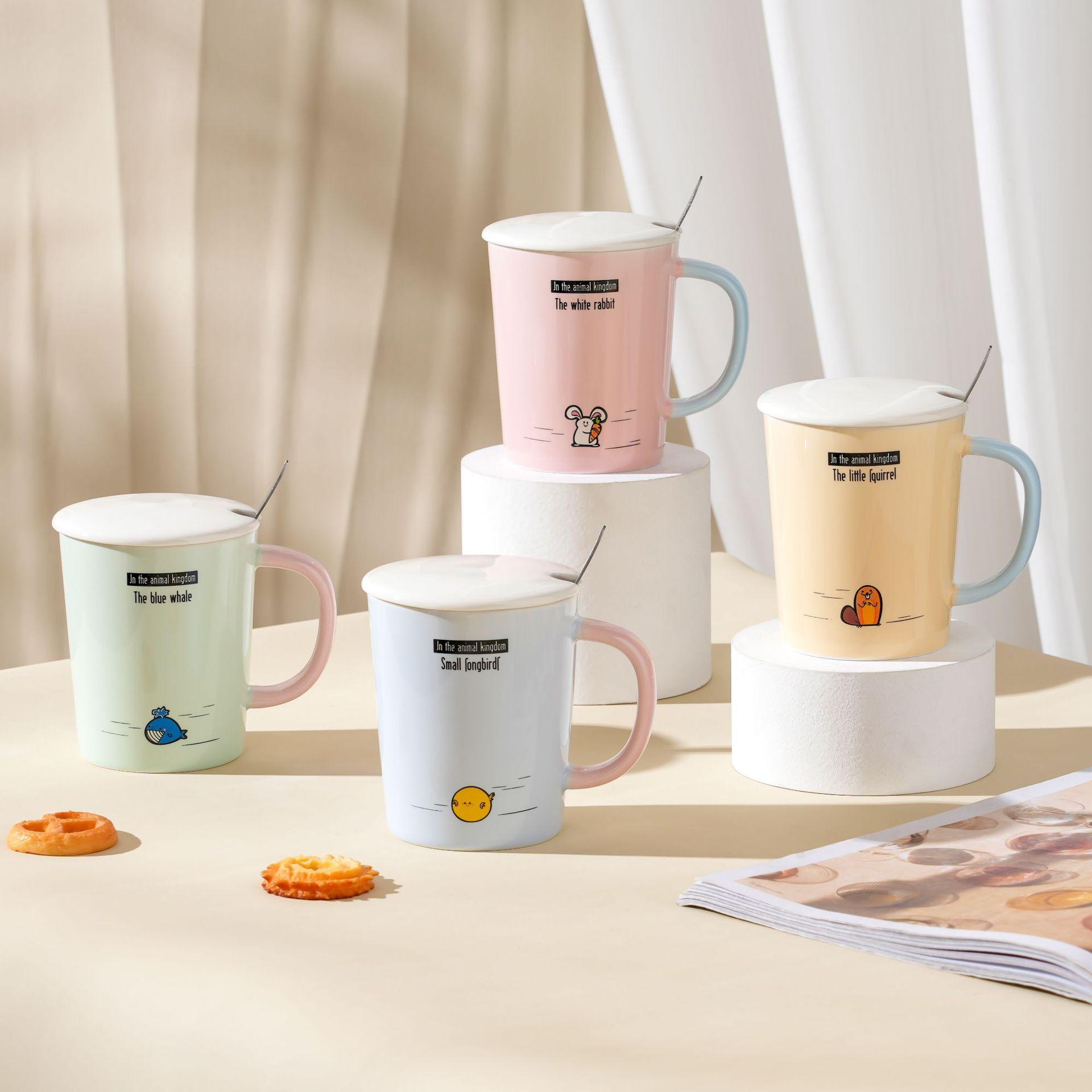 

Милая ложка в виде животного с крышкой, керамическая кружка, студенческая мультяшная кружка, привлекательный внешний вид, большая емкость, стакан для воды, высокая термостойкость 350ML