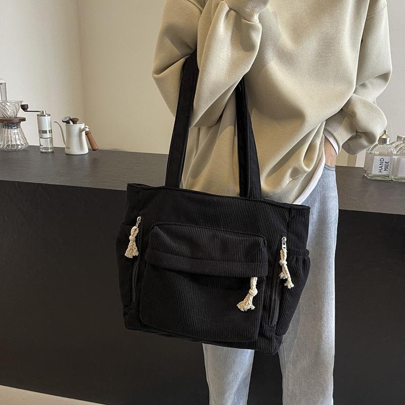 Winter new velvet handbag large-capacity leisure going shoulder bag college student commuting versatile class bag