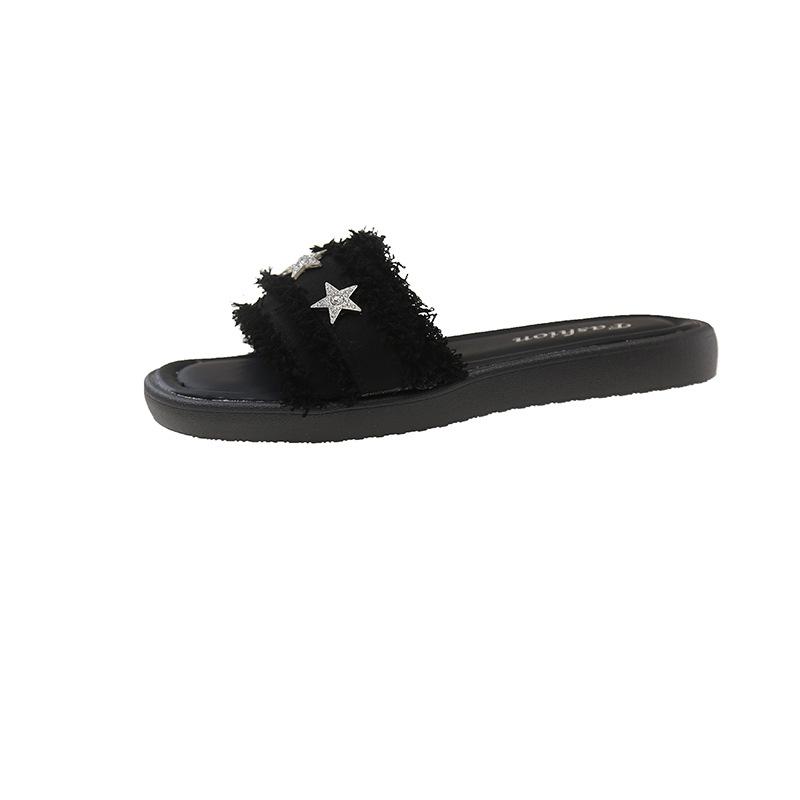 French Small Fragrant Style Slippers Women's Summer Wear 2025 New Internet Celebrity Fashion Rhinestone Flat Bottom Beach Sandals