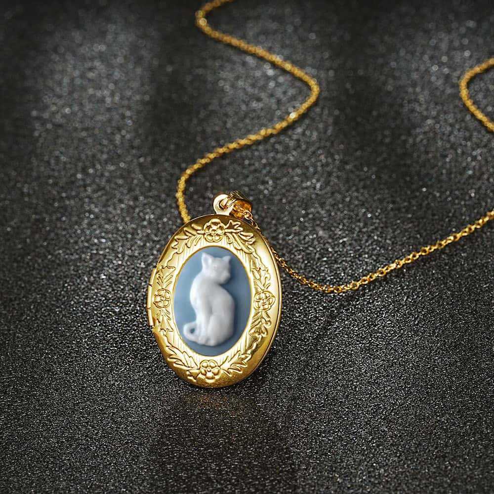Gothic Cat Pendant Necklace For Women With Stainless Steel Chain Elegant Retro Jewelry Gift