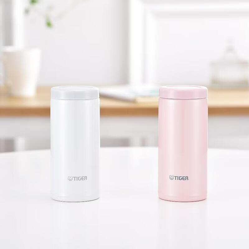 Tiger MOC-A20C Lightweight Stainless Steel Vacuum Insulated Mug