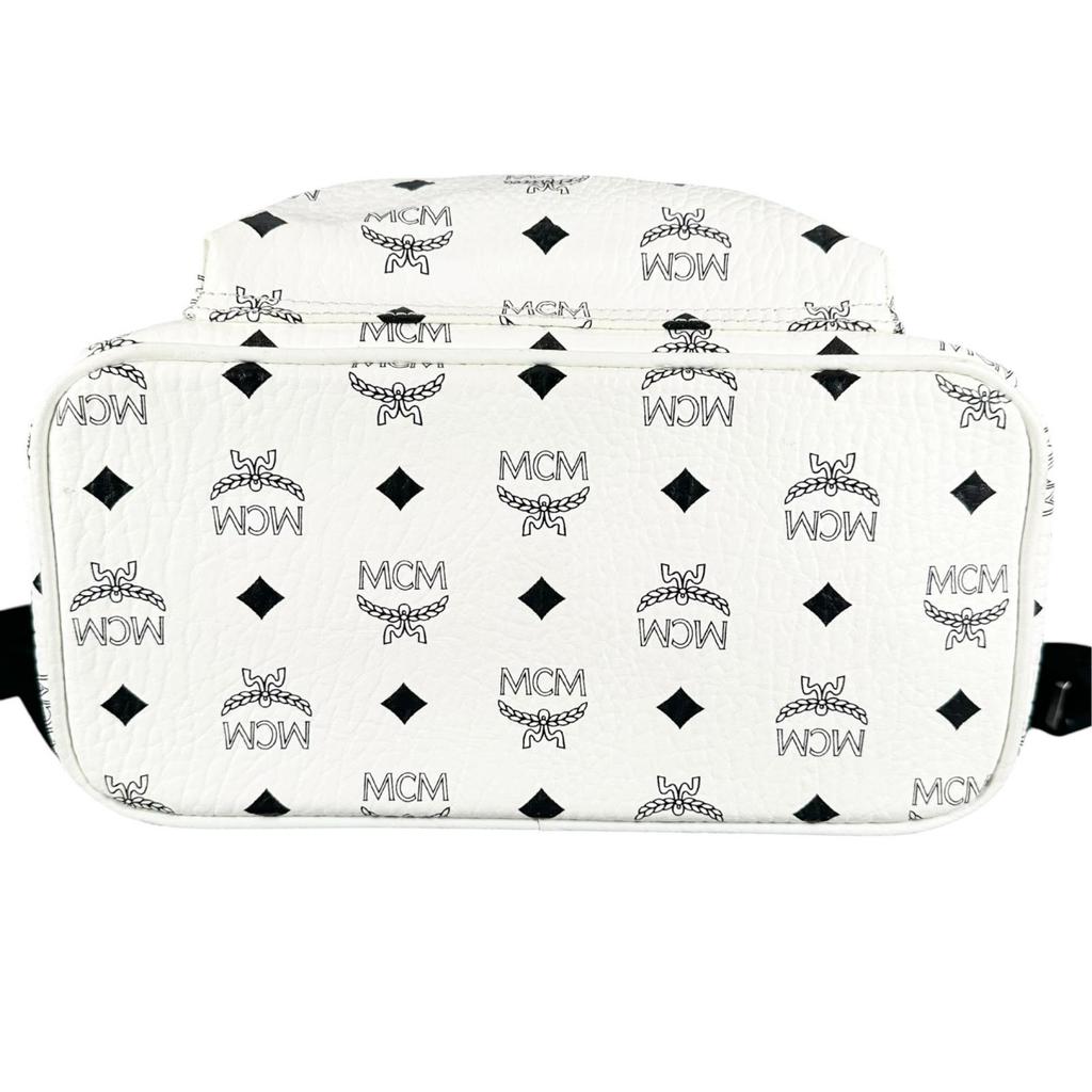 MCM Stark Sidestuds Visetos MMK65VE37WT001 Backpack Â· Daypack white unisex Small size used