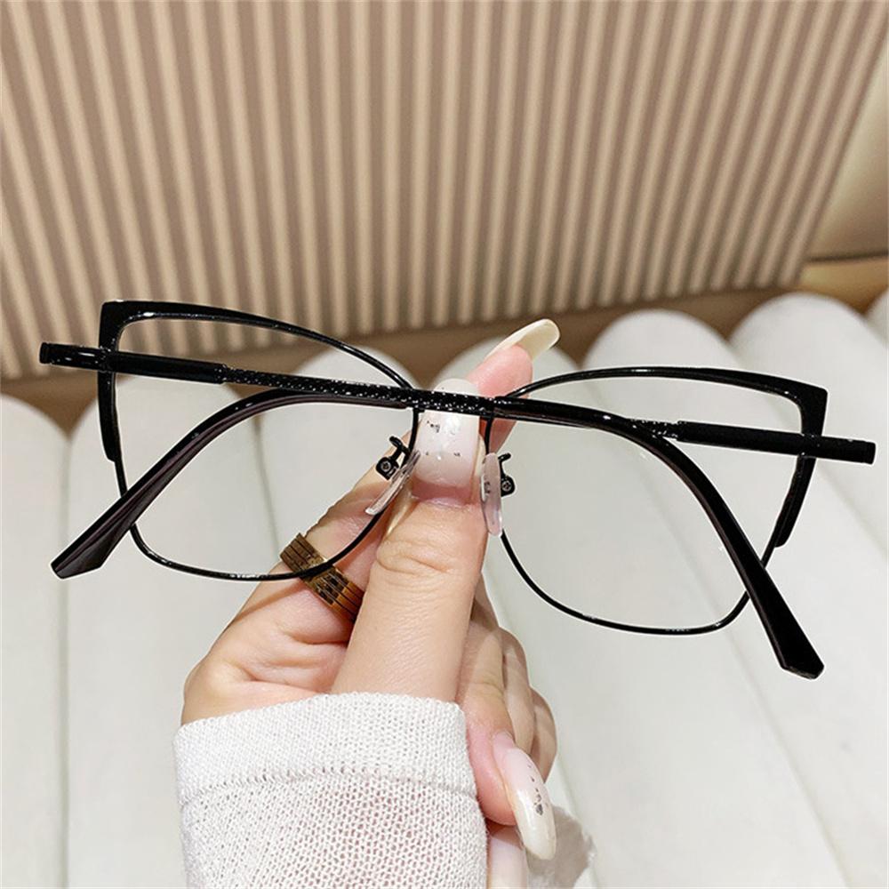 Anti Blue Light Glasses Triangle Frame Metal Frame Eyewear Vintage Glasses Ultra-light Fashion Spectacles Glasses For Accessory