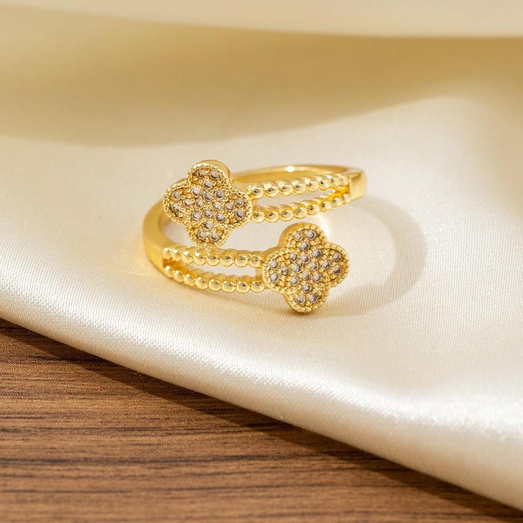 Hollow Rhombus Two-Tone Diamond-Studded Four-Leaf Clover Zirconia Ring for Women