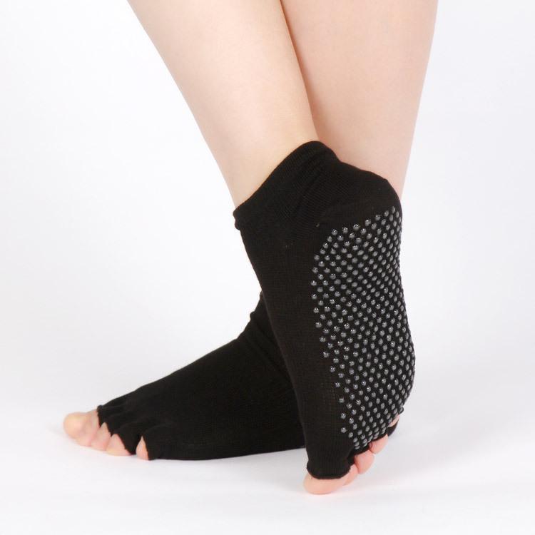 Socks Body Rubber Band Combed Cotton Yoga Socks Women'S Professional Cotton Sports Non-Slip Split Toe Socks Five-Finger Socks Pilates