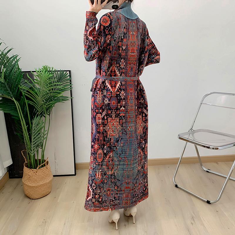 Women's Long Pleated Tie-Waist Evening Robe - 2024 Autumn/Winter Middle Eastern Dubai Style