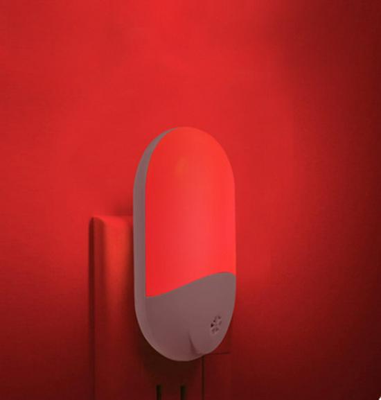 670nm Red Night Light with Ambient & Seven-Color Options, Light Sensing Bedside Lamp for Feeding