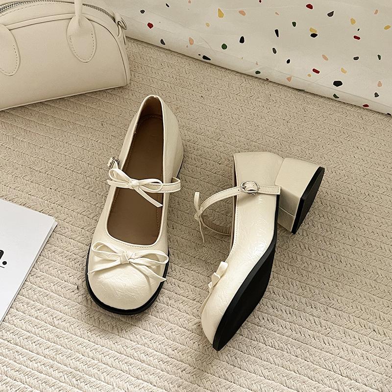 Argent talons hauts épais bouche légère chaussures simples femmes nouveau printemps et été jupe JK Mary Jane chaussure tempérament