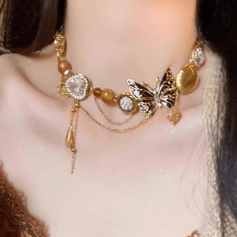 2025 High-End Gothic Punk Necklace: Y2K Dark Style Clavicle Chain for Women