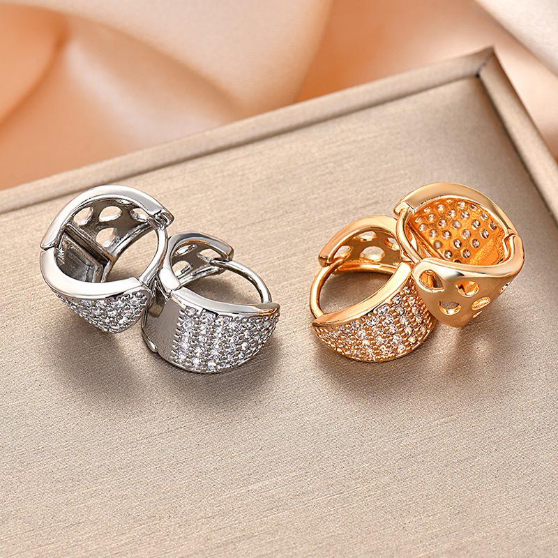Japanese-Korean Style Zirconia Hollow Gold-Plated Earrings: Simple, Elegant, Versatile