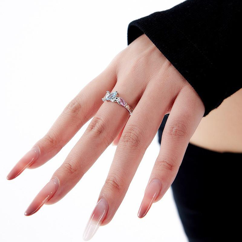 Versatile Elegant And Adjustable Ring With Bright Gemstones For Fashion Womens