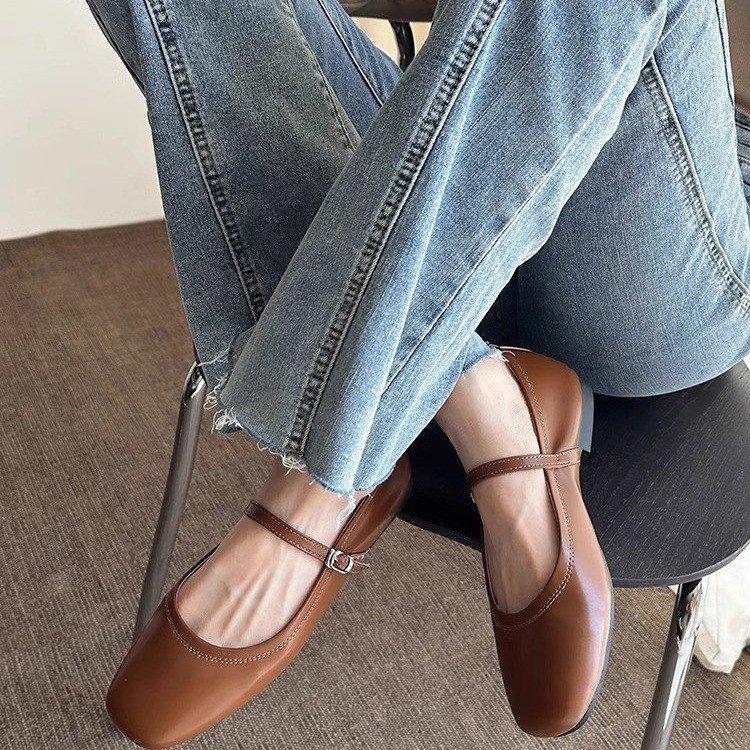 French Flat-soled Single Shoes Mary Jane Shoes 2025 Autumn New Fashion One-word Buckle with Square Head Shallow Mouth Grandma Shoes Women