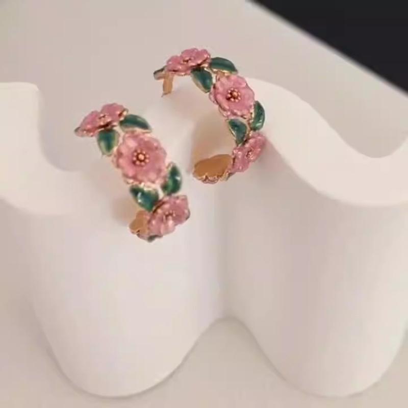 Romantic French Drip Glaze Flower C-Shaped Stud Earrings For Women  Light Luxury High-End Earrings