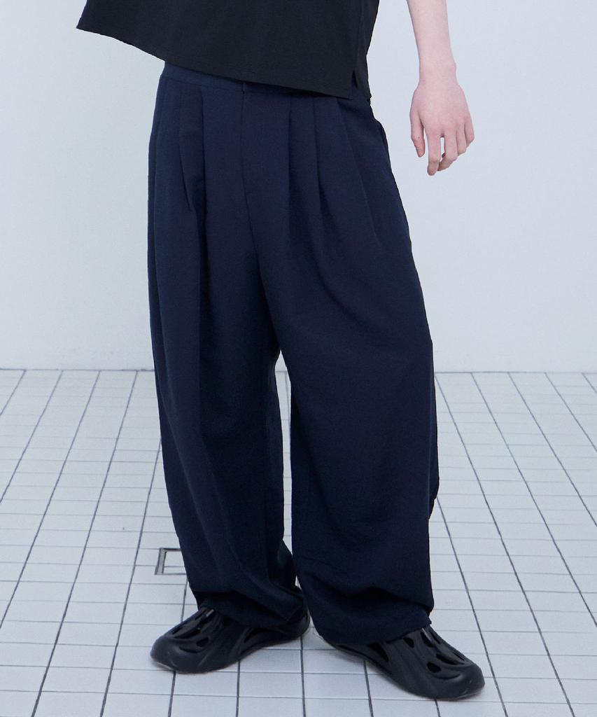Ladeuedisyeon Draft String Wide Pants_Navy
