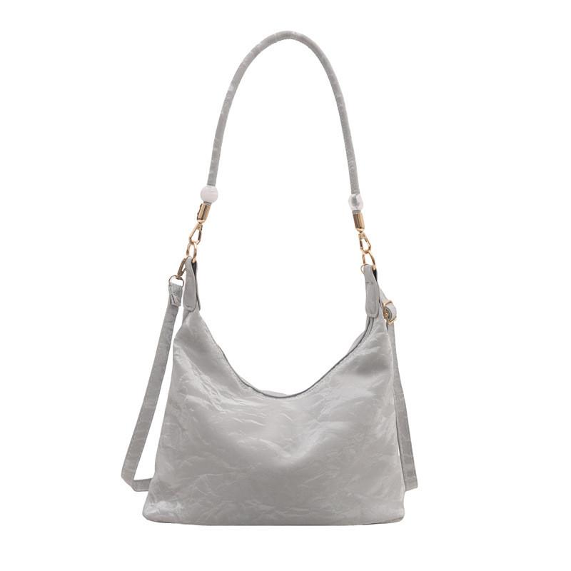 

Trendy Lightweight Tote Bag For Women In Elegant Black White And Silver Ideal For Daily Fashion срібний