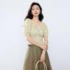 JOY SPEAKER Square Neck Short Sleeve Top