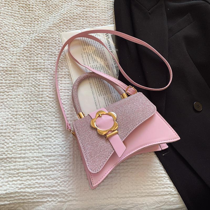 

Модная портативная маленькая квадратная сумка женская 2025 весна новая легкая роскошная сумка на плечо высокая ценность сумка-мессенджер темперамент тренд