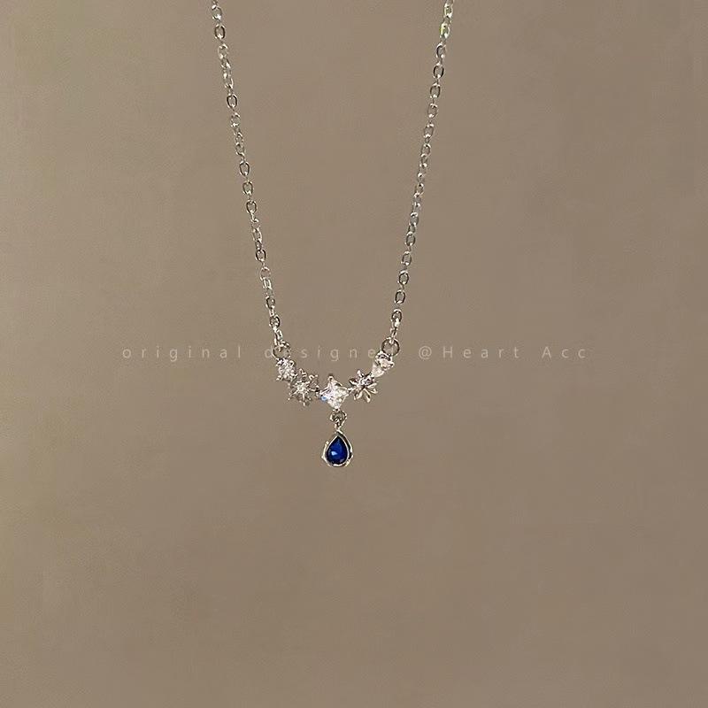 Titanium Steel Does Not Fade, Simple High-End Necklace Women'S Design Temperament Collarbone Chain Fashionable Personalized Pendant
