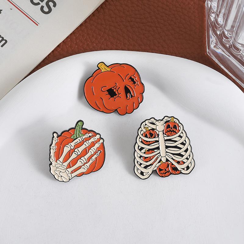 Halloween Skull Pumpkin Enamel Pins Custom Creative Skeleton Brooches Lapel Badges Clothes Punk Jewelry Gift for Kids Friends
