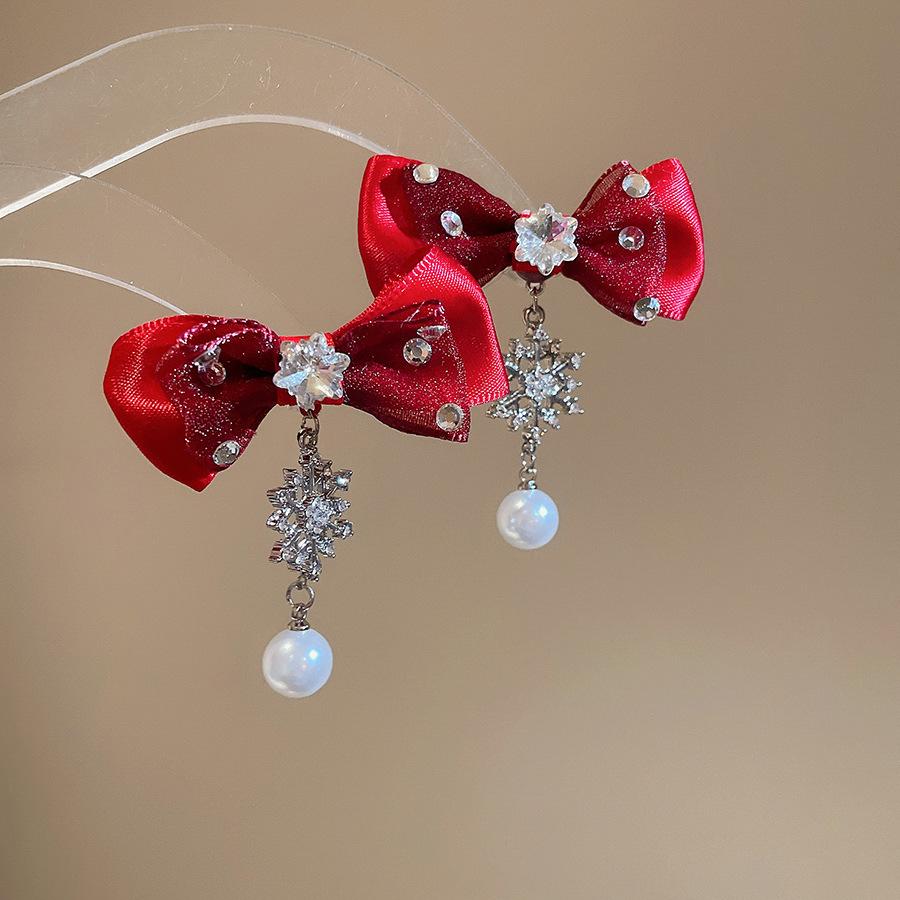 Diamond fabric bow snowflake pearl neck chain stud earrings elegant temperament jewelry set decoration women