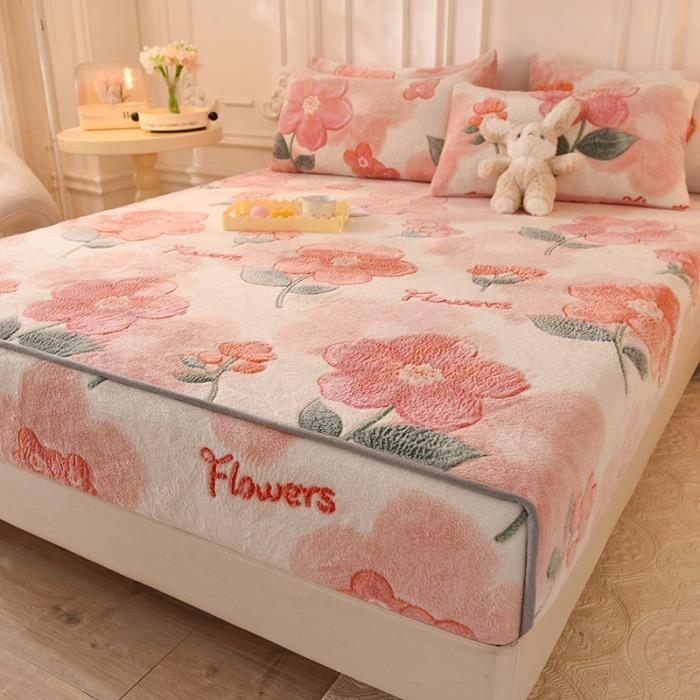 1 Pc Warm Coral Velvet Fitted Sheet Elastic Mattress Cover Fluffy Coral Fleece Bed Sheet Winter Warm and Cosy Plush Fitted Sheet