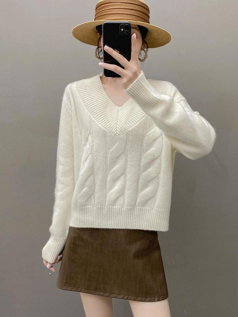 Women's Retro V-Neck Cashmere Sweater - Loose Fit, Cable Knit, Long Sleeve Pullover for Autumn & Winter
