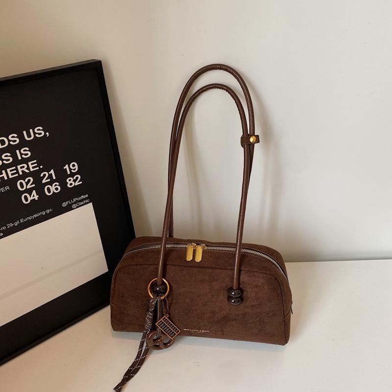 

Ретро мода повседневная сумка подмышку 2025 лето новая матовая трендовая сумка-тоут высокая ценность сумка через плечо модная сумка