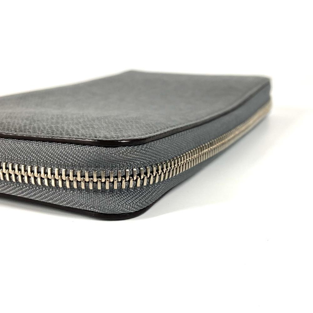 Louis Vuitton M30517  Taiga Zippy-Organizer Long wallet Zip Around Long Wallet