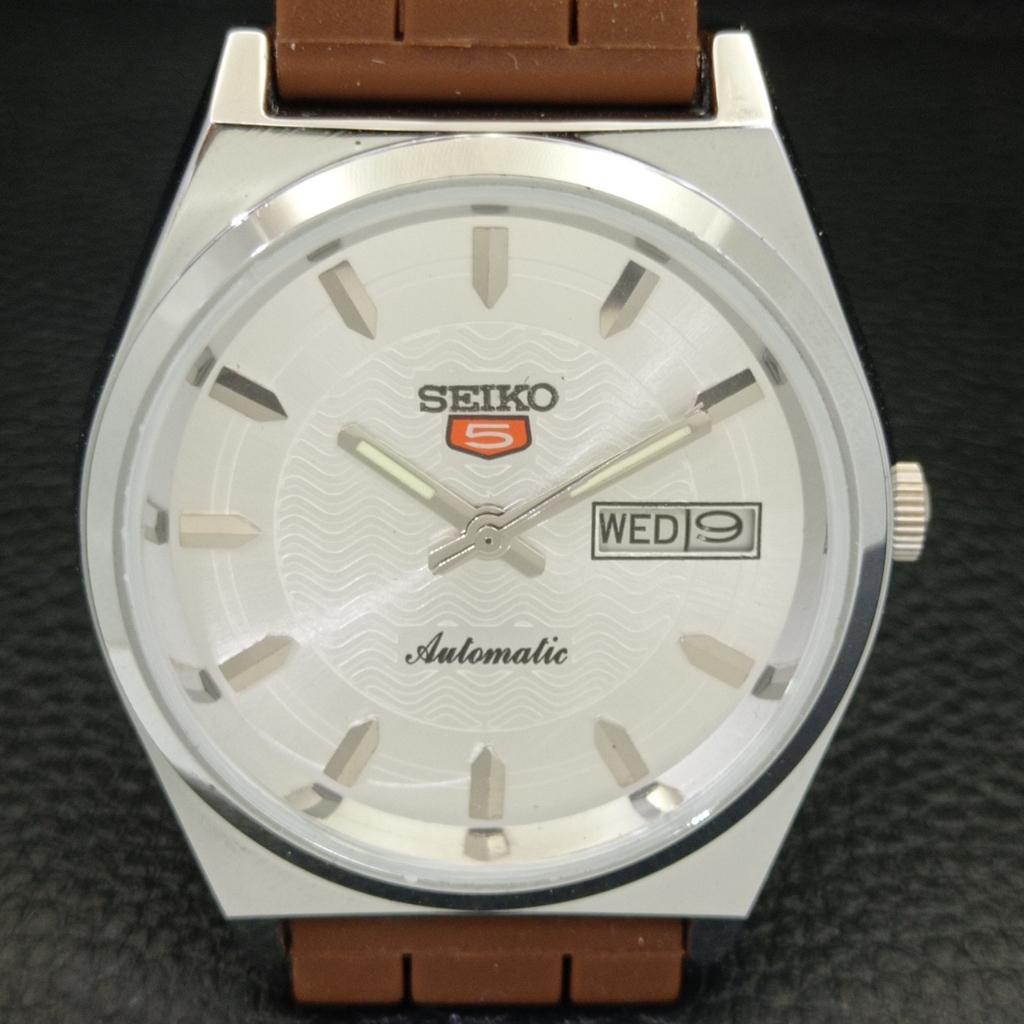 REFURBISHED VINTAGE SEIKO 5 AUTOMATIC JAPAN MENS SILVER DIAL WATCH a434684-2
