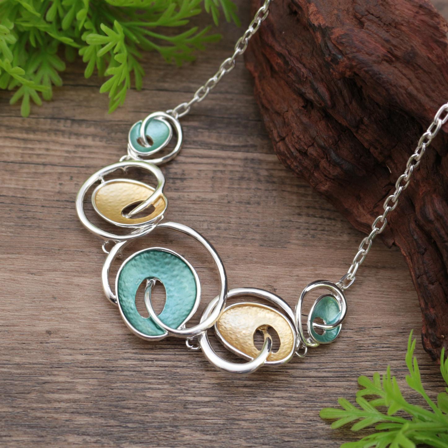 

Новое эмалевое цветное полое круглое геометрическое ожерелье с лепестками, женское модное высококлассное цветочное ожерелье