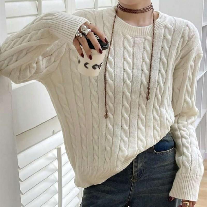 Womens Chunky Cable Knit Sweater Loose Fit Round Neck Long Sleeve Fall Winter Casual Top