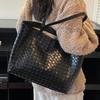 Large capacity woven bag women's autumn new retro casual shoulder underarm bag portable tote bag