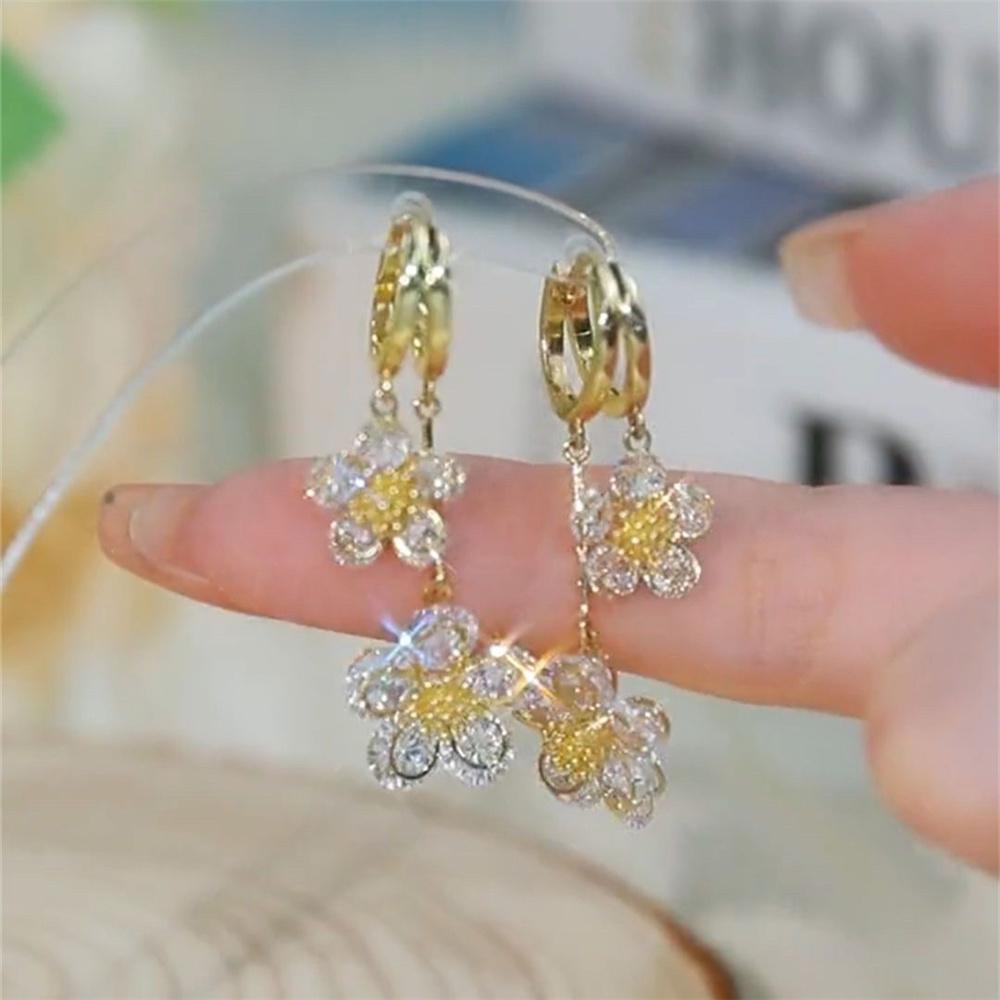 Female White Zircon Stone Flower Hoop Earrings Vintage Fashion Gold Color Wedding For Women