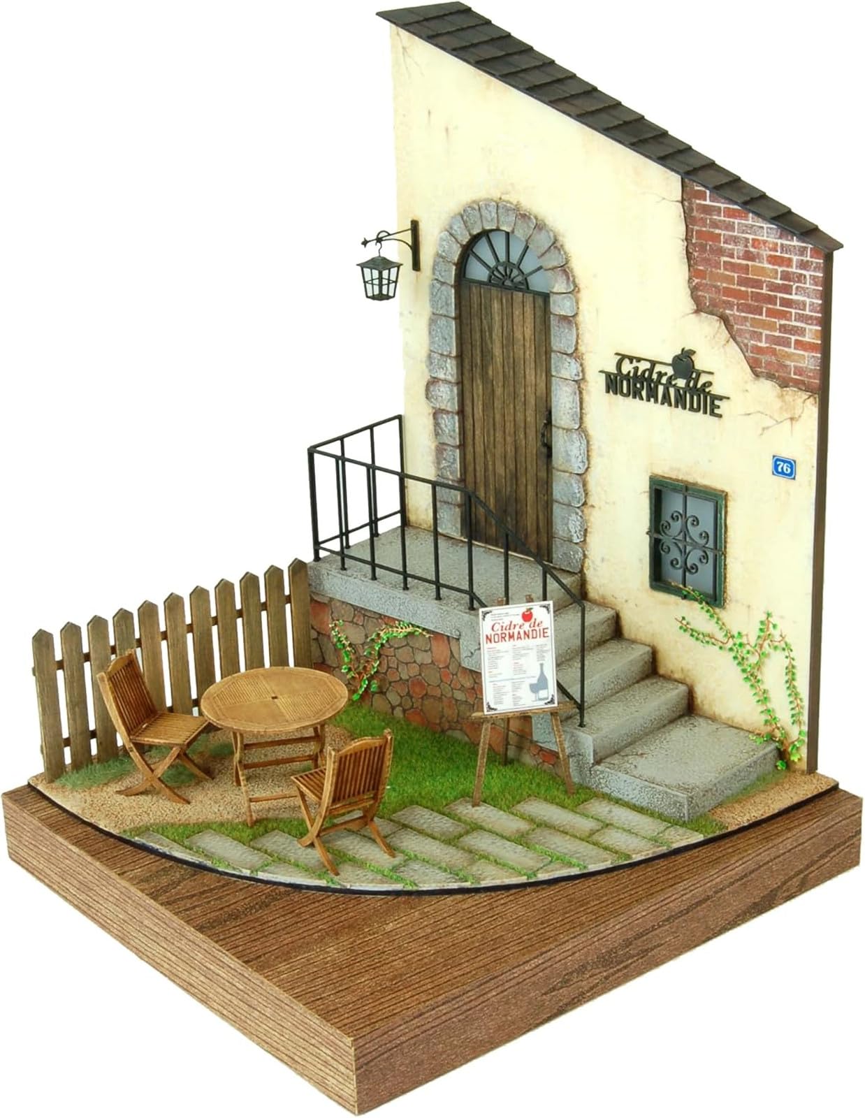 

Cobaanii Mokei Kobo 1/24 Scale Sweet Style Series French Apple Wine Bar Assembly Kit SS-028