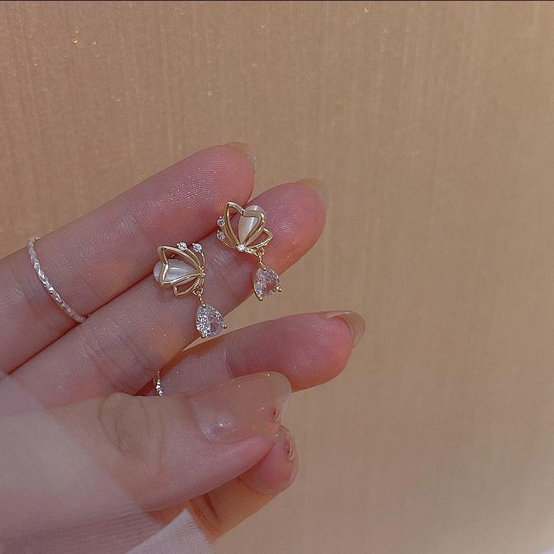 

Butterfly Cat s Eye Teardrop Zircon Silver Stud Earrings for Women - Fashionable and Exquisite Niche Design Dangle Earrings золотой