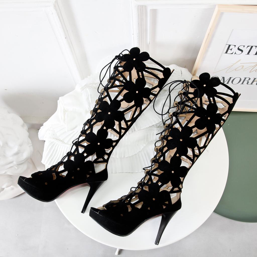 Stivali cool da donna con tacco alto primavera ed estate nuovi sexy stile europeo e americano impermeabili tavola tacco sottile taglia grande stivali cool traforati