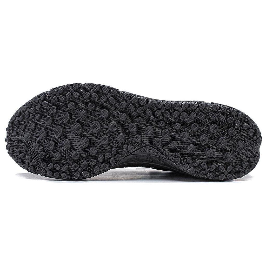 Li Ning Slip Resistant Low top Water Repellent Technology Running Shoes Men's Black ARNT009-1