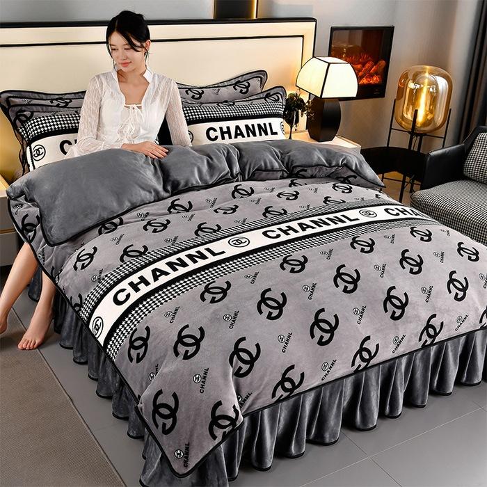 Thickened Milk Fleece Four-Piece Coral Fleece Quilt Cover, Bed Sheet Fleece Double-Sided Fleece Flannel Bedding, Bed Skirt