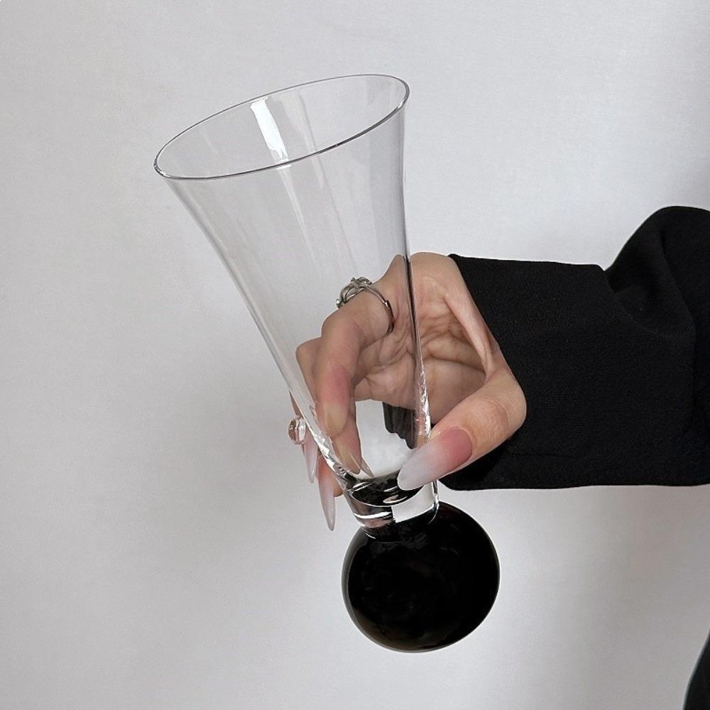 Creative Transparent Glass Drink Cup Horn-shaped Ball Shape Bottom Glass Milkshake Cup INS Style Ice Cream Cup Smoothie