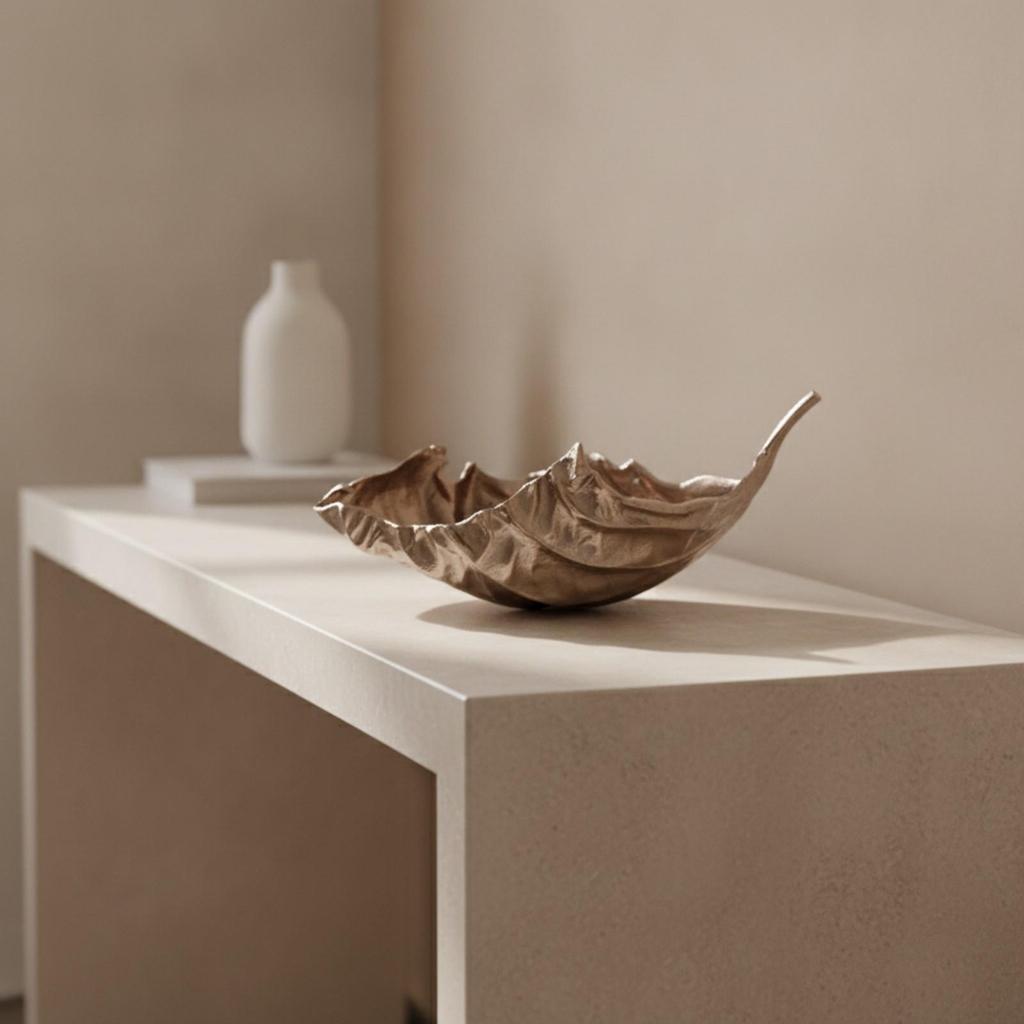 Decorative Tray with Leaf Shape Aluminum Shaped Long-Lasting