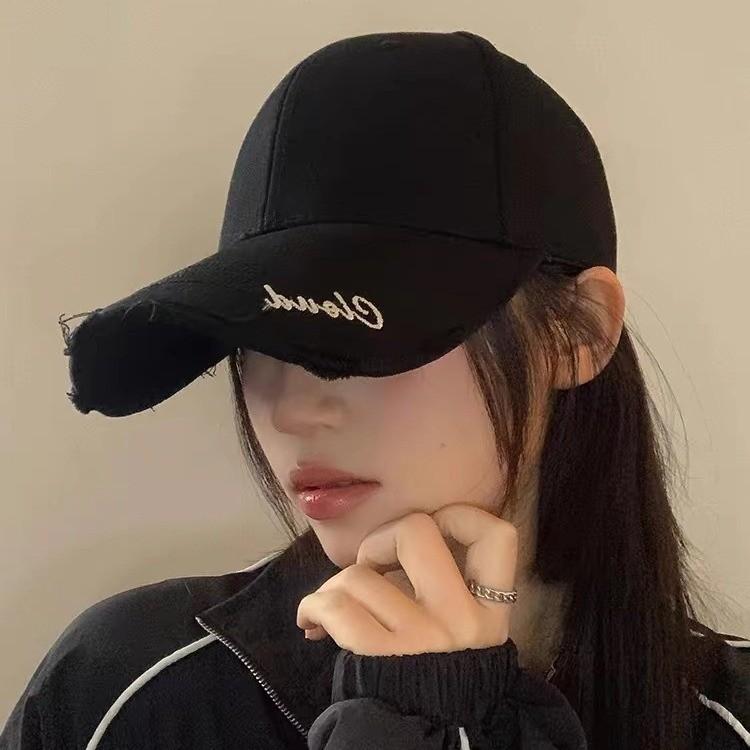 Stylish Black Duckbill Cap For Men And Women Featuring Embroidered Lettering Perfect For Summer Sun Protection