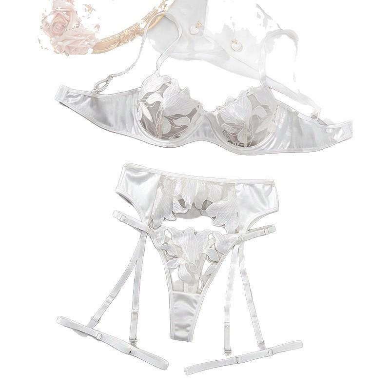 Exquisite Embroidered Floral Lingerie Set - Stylish Four-Piece Bra Set