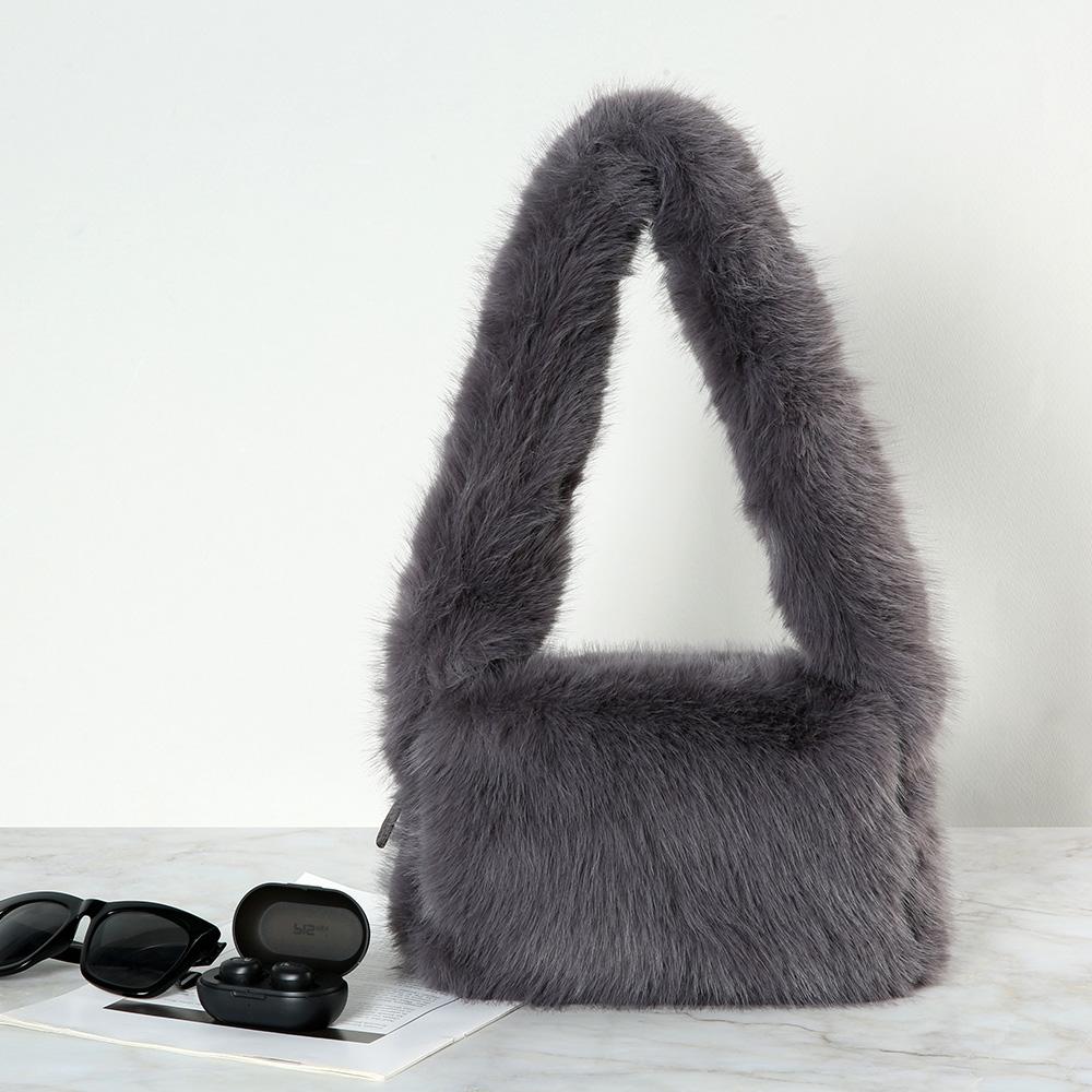 MATTIERE MT_22928 Faux Fur Shoulder Bag