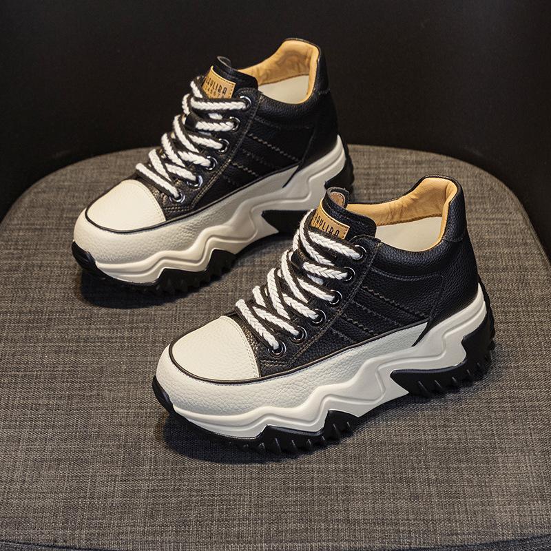 Leather dad shoes women's autumn 2025 new inner height increase casual fashion sports shoes thick sole inner height increase women's shoes