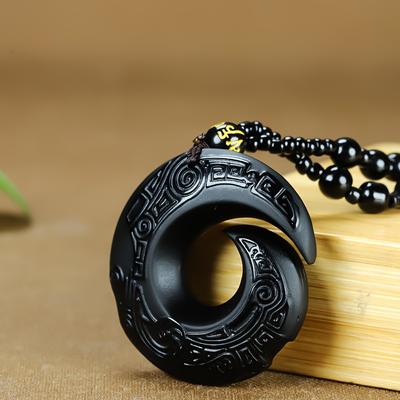 Přívěsek z černého obsidiánu: Elegantní design přírodního kamene pro muže