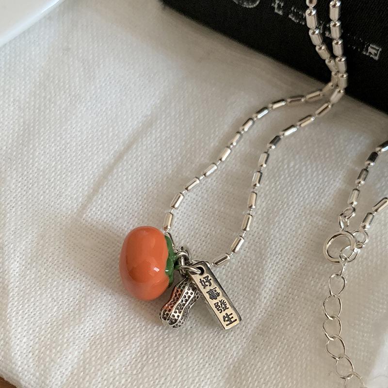 

Ожерелье из хурмы: Женская цепочка-свитер «Люкс» на осень/зиму 2025 года - Простой, высококлассный стиль.